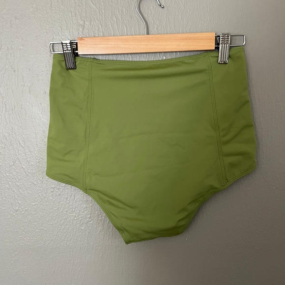 KORTNI JEANE Green High Waist Swim Suit Size Small Casual comfort pool beach - Picture 5 of 6
